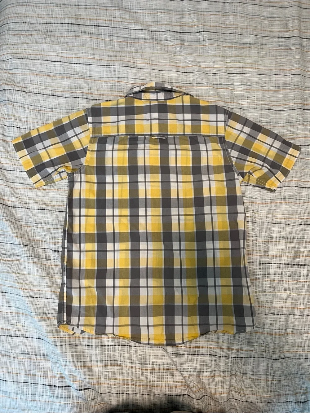 urban pipeline Yellow and Gray Plaid Short-Sleeve Button-Up Shirt kids large